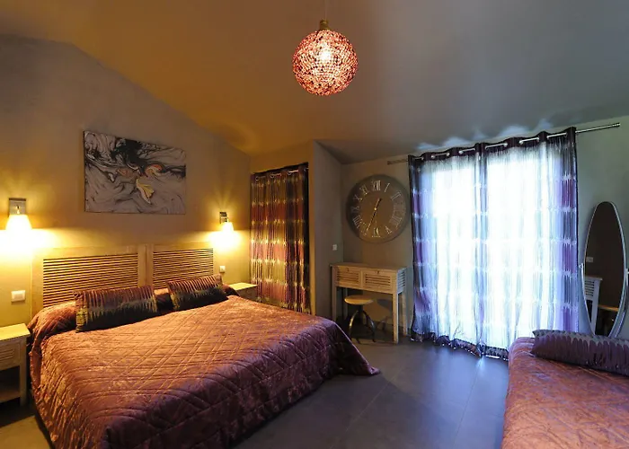 オテル エ トレ ステッレ ボニファシオ