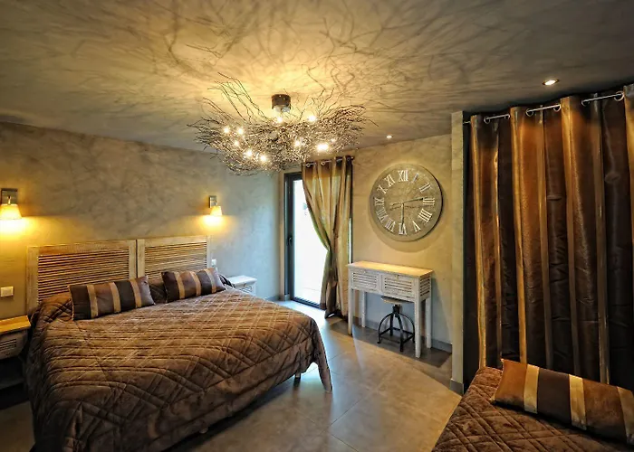 オテル エ トレ ステッレ 4*