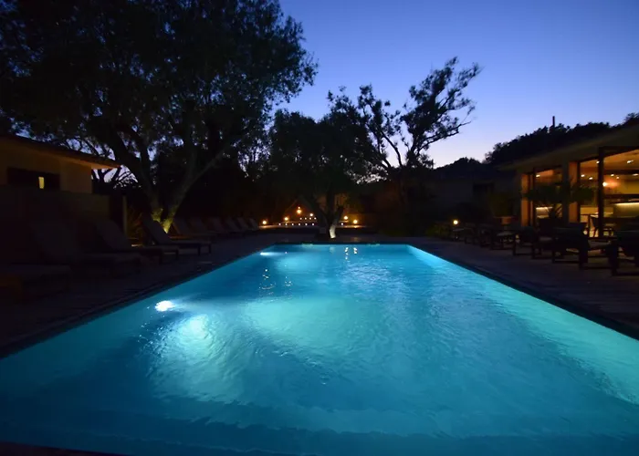 オテル エ トレ ステッレ ボニファシオ