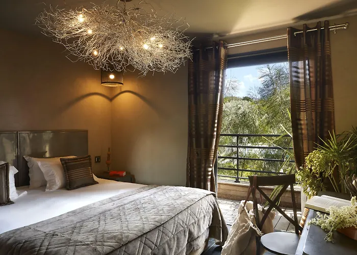 オテル エ トレ ステッレ ボニファシオ