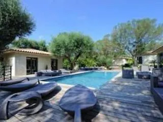 ホテル オテル エ トレ ステッレ ボニファシオ